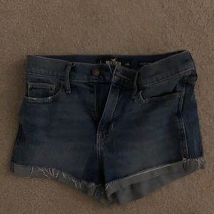 hollister shorts size 3